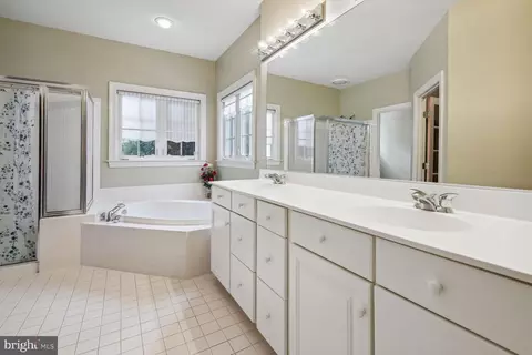 3716 Glen Eagles Dr, Silver Spring, MD 20906 photo 15