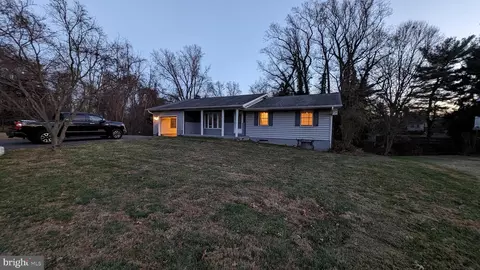 11912 Kerwood Rd, Silver Spring, MD 20904