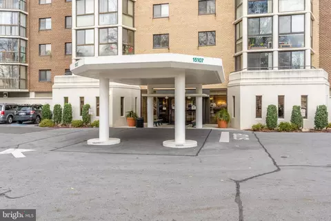 15107 Interlachen Dr #219, Silver Spring, MD 20906 photo 2