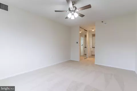 15107 Interlachen Dr #219, Silver Spring, MD 20906 photo 13