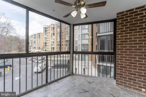 15107 Interlachen Dr #219, Silver Spring, MD 20906 photo 29