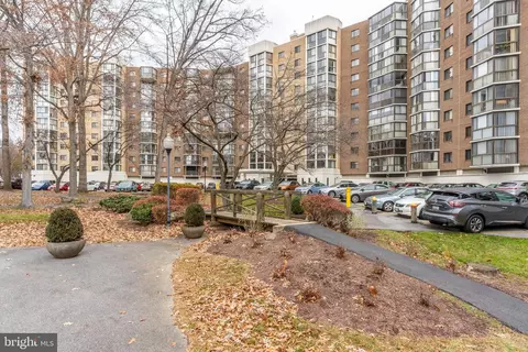 15107 Interlachen Dr #219, Silver Spring, MD 20906 photo 33