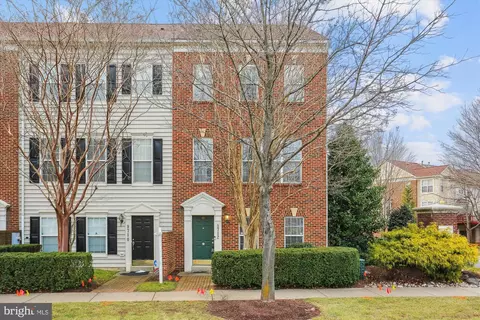 9712 Washingtonian Blvd, Gaithersburg, MD 20878