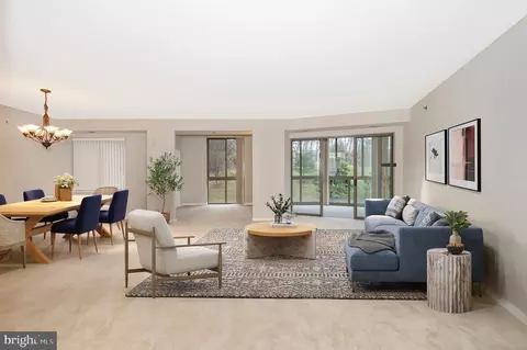 2901 S Leisure World Blvd #219, Silver Spring, MD 20906
