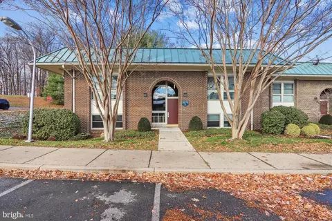 3270 Gleneagles Dr #67-1A, Silver Spring, MD 20906