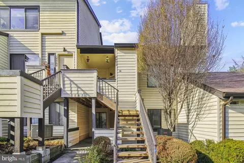 18470 Bishopstone Ct #241, Montgomery Village, MD 20886