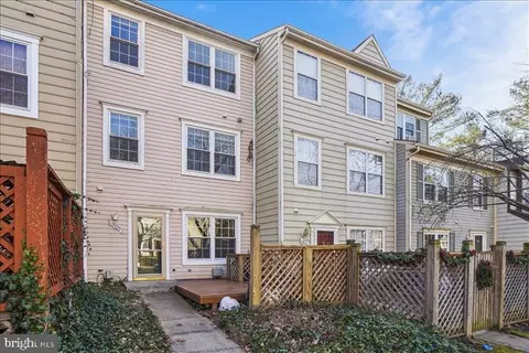 19725 Teakwood Cir #80, Germantown, MD 20874