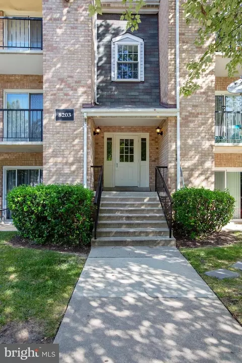 8203 Whispering Oaks Way #202, Gaithersburg, MD 20879