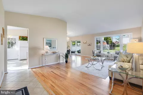 13204 Hathaway Dr, Silver Spring, MD 20906