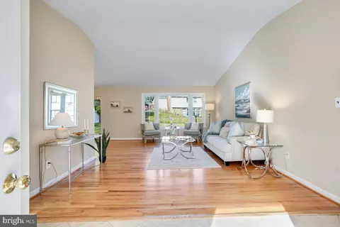 13204 Hathaway Dr, Silver Spring, MD 20906 photo 6