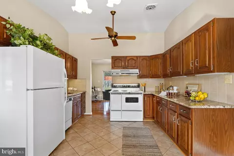13204 Hathaway Dr, Silver Spring, MD 20906 photo 10