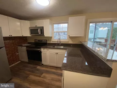 Kitchen - 3705 Castle Ter #123-16, Silver Spring, MD 20904 photo 11 of 14