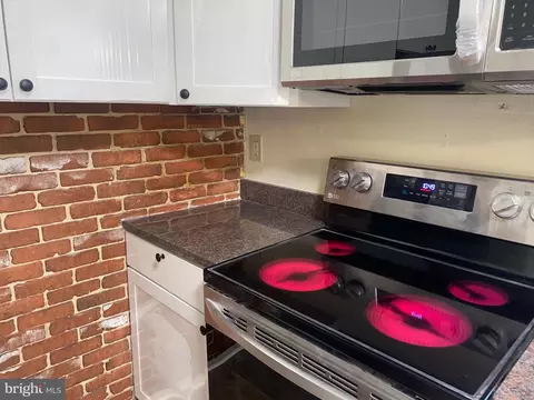 Kitchen - 3705 Castle Ter #123-16, Silver Spring, MD 20904 photo 8 of 14