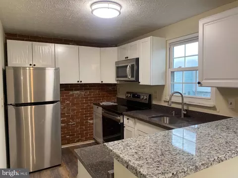 Kitchen - 3705 Castle Ter #123-16, Silver Spring, MD 20904 photo 10 of 14