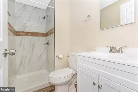 Bath - 3705 Castle Ter #123-16, Silver Spring, MD 20904 photo 3 of 6