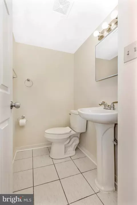 Bath - 3705 Castle Ter #123-16, Silver Spring, MD 20904 photo 2 of 6