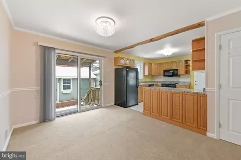 Kitchen - 4205 Havard St, Silver Spring, MD 20906 photo 5 of 11