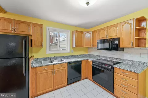 Kitchen - 4205 Havard St, Silver Spring, MD 20906 photo 1 of 11