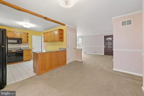 Kitchen - 4205 Havard St, Silver Spring, MD 20906 photo 6 of 11