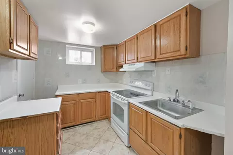 Kitchen - 4205 Havard St, Silver Spring, MD 20906 photo 10 of 11