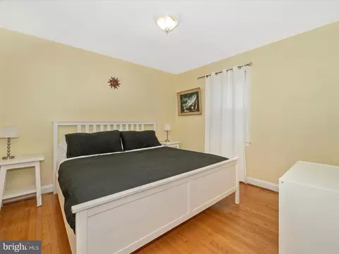 Bedroom - 744 Silver Spring Ave, Silver Spring, MD 20910 photo 1 of 8