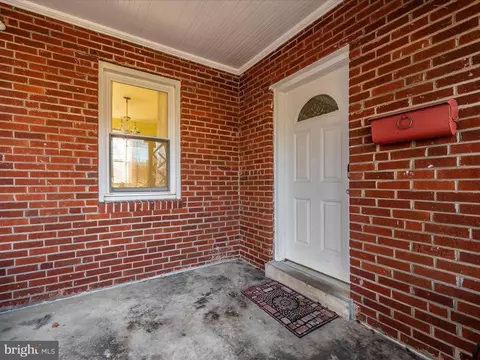 Exterior - 744 Silver Spring Ave, Silver Spring, MD 20910 photo 7 of 17