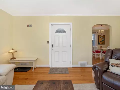 Living - 744 Silver Spring Ave, Silver Spring, MD 20910 photo 1 of 6