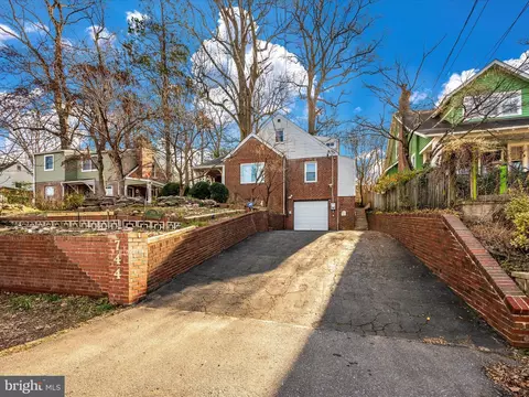 Exterior - 744 Silver Spring Ave, Silver Spring, MD 20910 photo 1 of 17