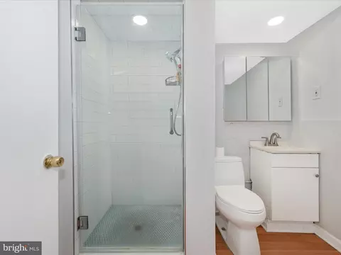 Bath - 744 Silver Spring Ave, Silver Spring, MD 20910 photo 5 of 5