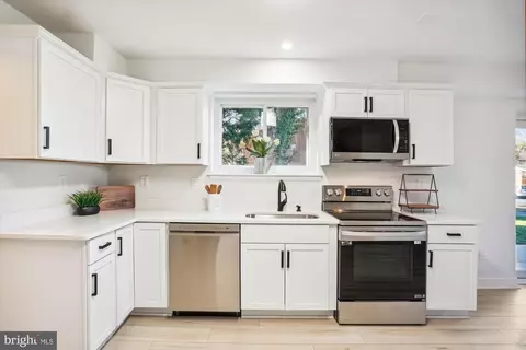 800 S Belgrade Rd, Silver Spring, MD 20902 photo 12