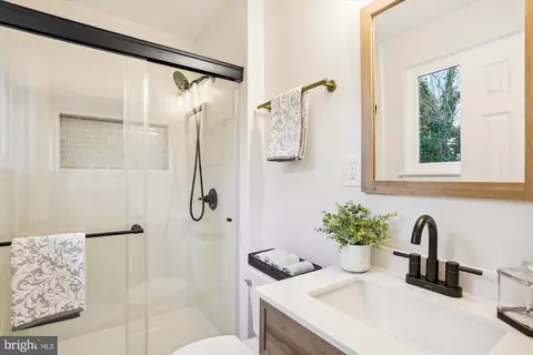 800 S Belgrade Rd, Silver Spring, MD 20902 photo 58