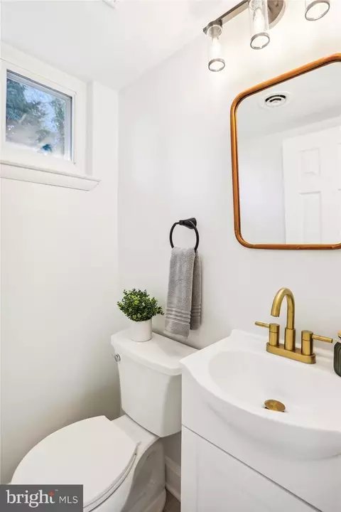 800 S Belgrade Rd, Silver Spring, MD 20902 photo 24