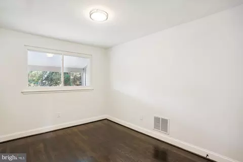 800 S Belgrade Rd, Silver Spring, MD 20902 photo 43