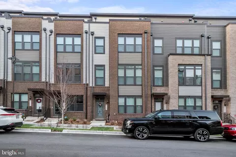 8159 Red Hook St, Derwood, MD 20855