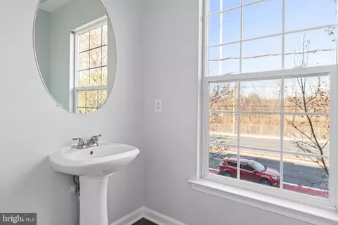 2026 University Blvd W #2, Silver Spring, MD 20902 photo 22