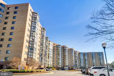 Exterior - 3330 N Leisure World Blvd #412, Silver Spring, MD 20906 photo 4 of 17
