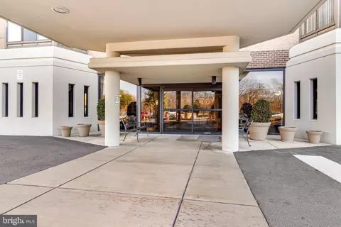 Entry Way - 3330 N Leisure World Blvd #412, Silver Spring, MD 20906 photo 2 of 2