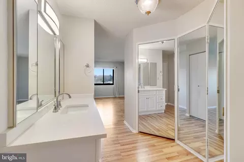 Bath - 3330 N Leisure World Blvd #412, Silver Spring, MD 20906 photo 5 of 9