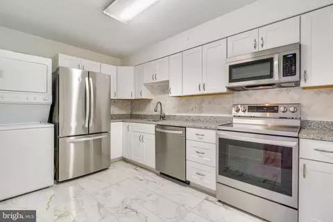 3330 N Leisure World Blvd #412, Silver Spring, MD 20906