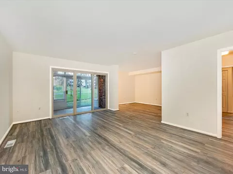 3376 Chiswick Ct #52-1A, Silver Spring, MD 20906 photo 5
