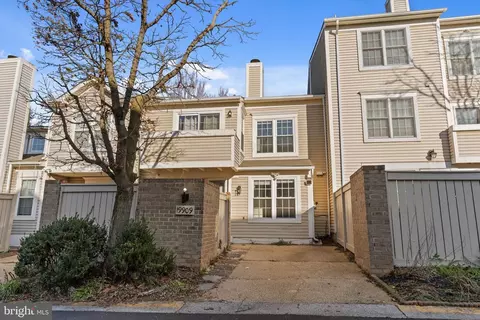 19909 Sugar Notch Cir, Montgomery Village, MD 20886