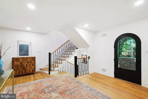 11900 Viewcrest Ter, Silver Spring, MD 20902 photo 6