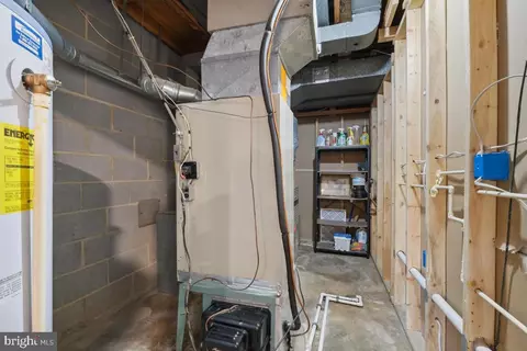 11900 Viewcrest Ter, Silver Spring, MD 20902 photo 66