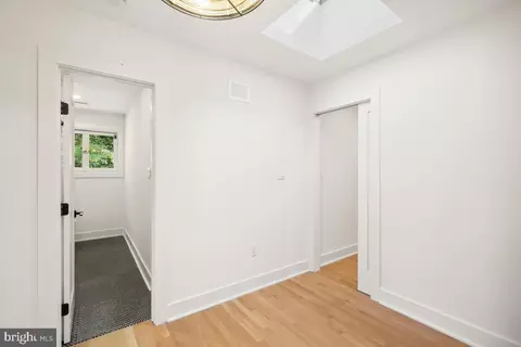 11900 Viewcrest Ter, Silver Spring, MD 20902 photo 44