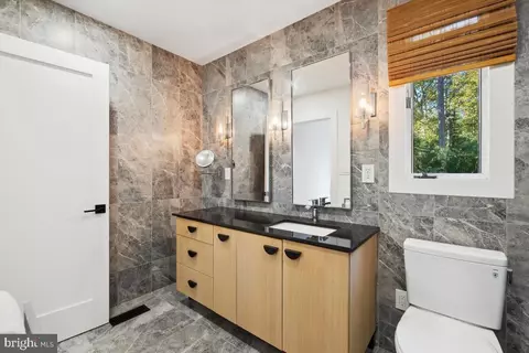 11900 Viewcrest Ter, Silver Spring, MD 20902 photo 47
