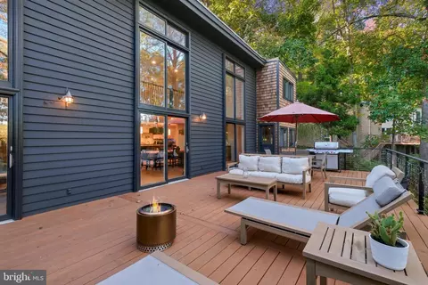 11900 Viewcrest Ter, Silver Spring, MD 20902 photo 5