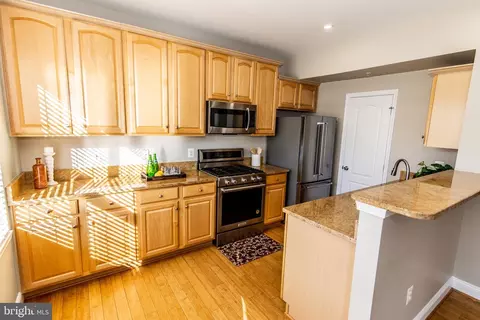 2109 Clark Pl, Silver Spring, MD 20910 photo 12
