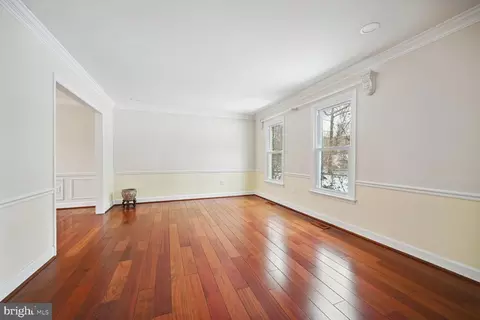 1901 Park Vista Dr, Silver Spring, MD 20906 photo 3