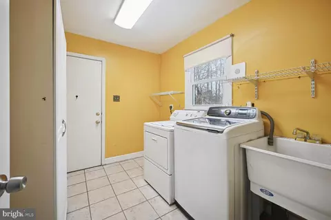 1901 Park Vista Dr, Silver Spring, MD 20906 photo 12