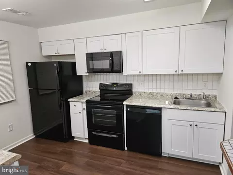 19672 Wootton Ave, Poolesville, MD 20837 photo 4